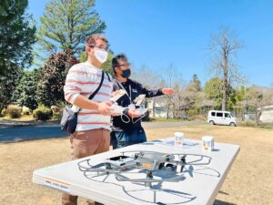 「ドローン飛行体験」リアル飛行です。低空から