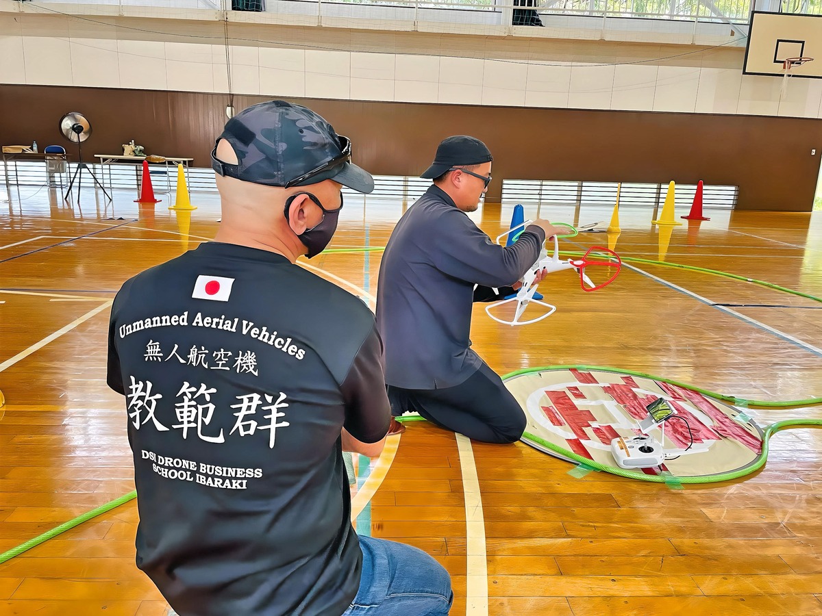 「飛行後点検」8大項目目視緩衝確認を実施