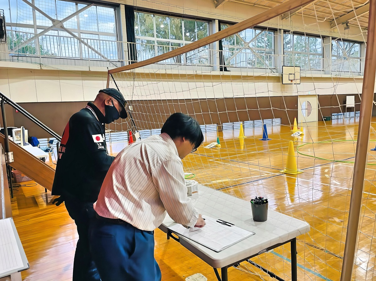 「日常点検記録・飛行後記録」25項目記入