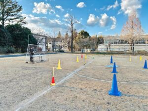 「飛行前点検」高度1.5m四操舵及びカメラ起動確認