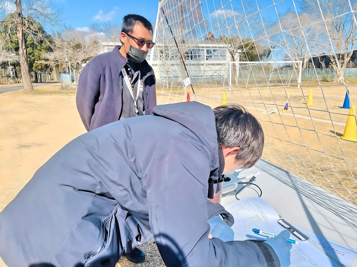 「日常点検・飛行後記録」記入。義務付けらています